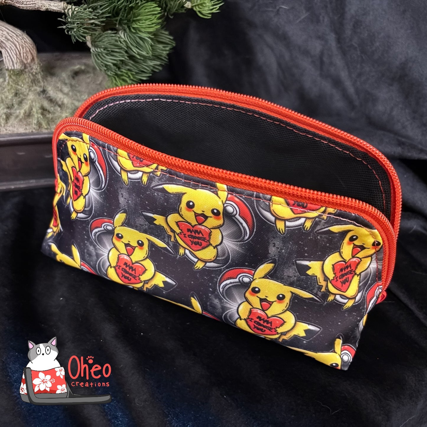 Logi Pouch