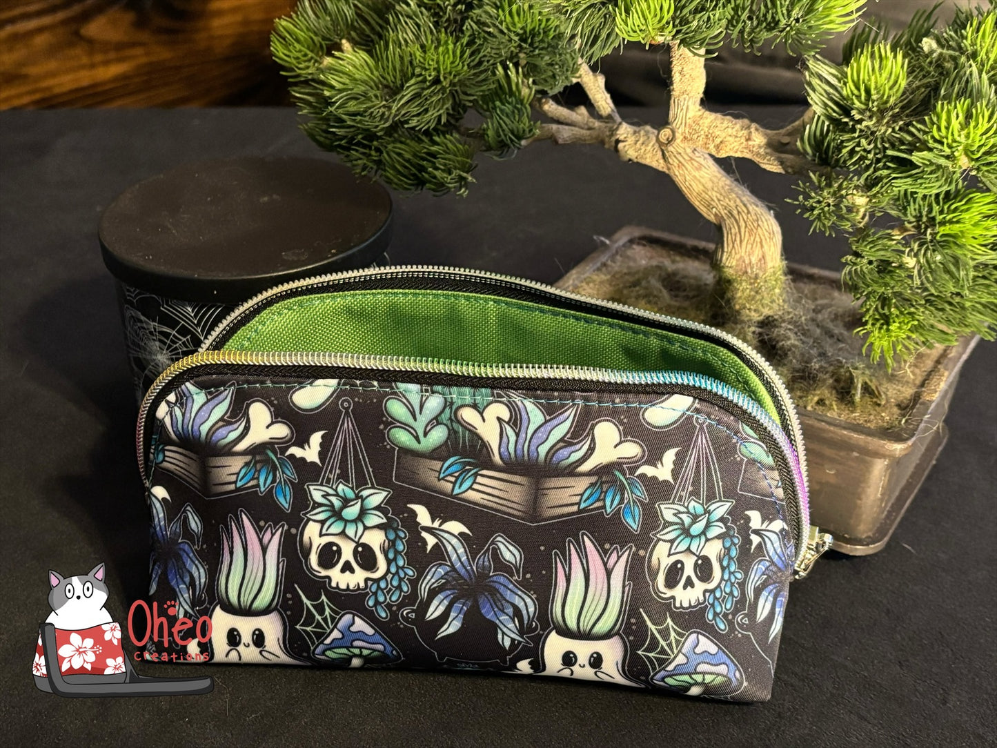 Logi Pouch
