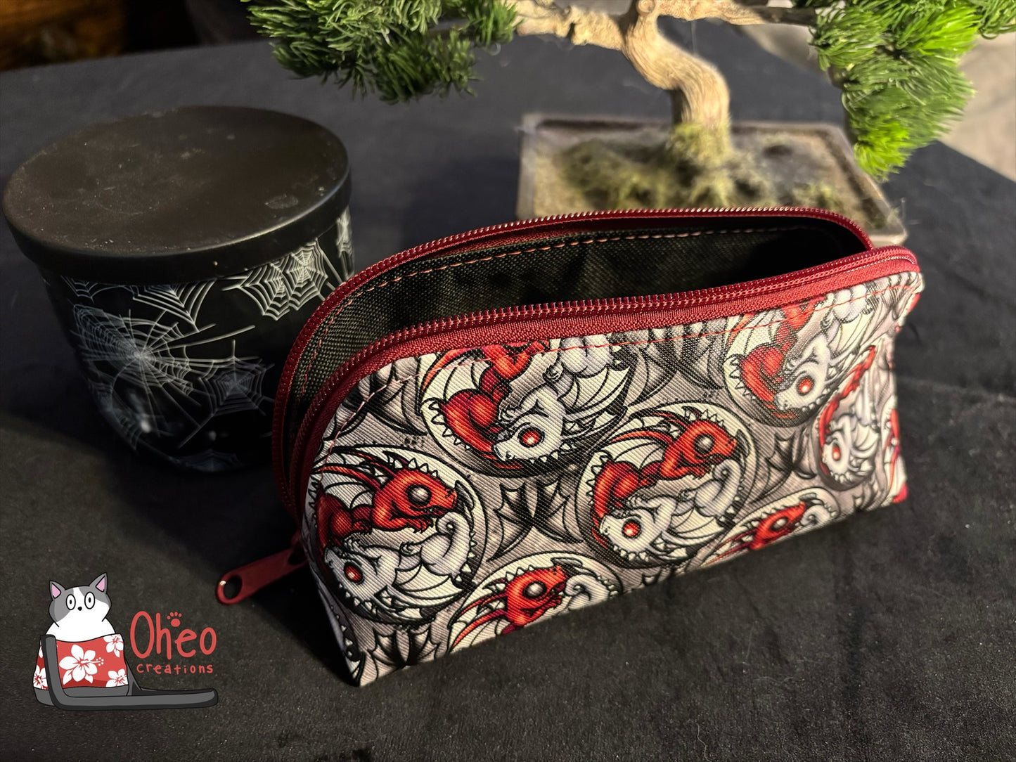 Logi Pouch