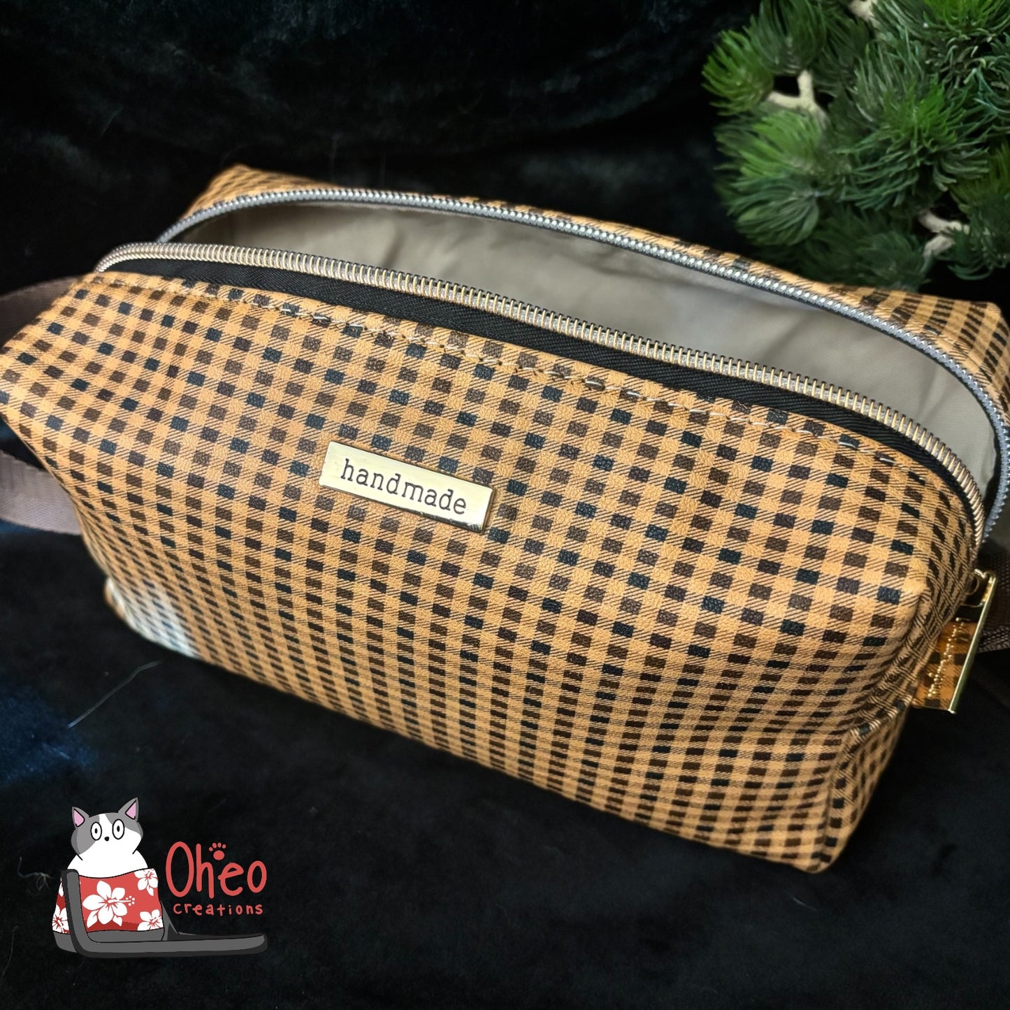 7t7 Boxy Pouch