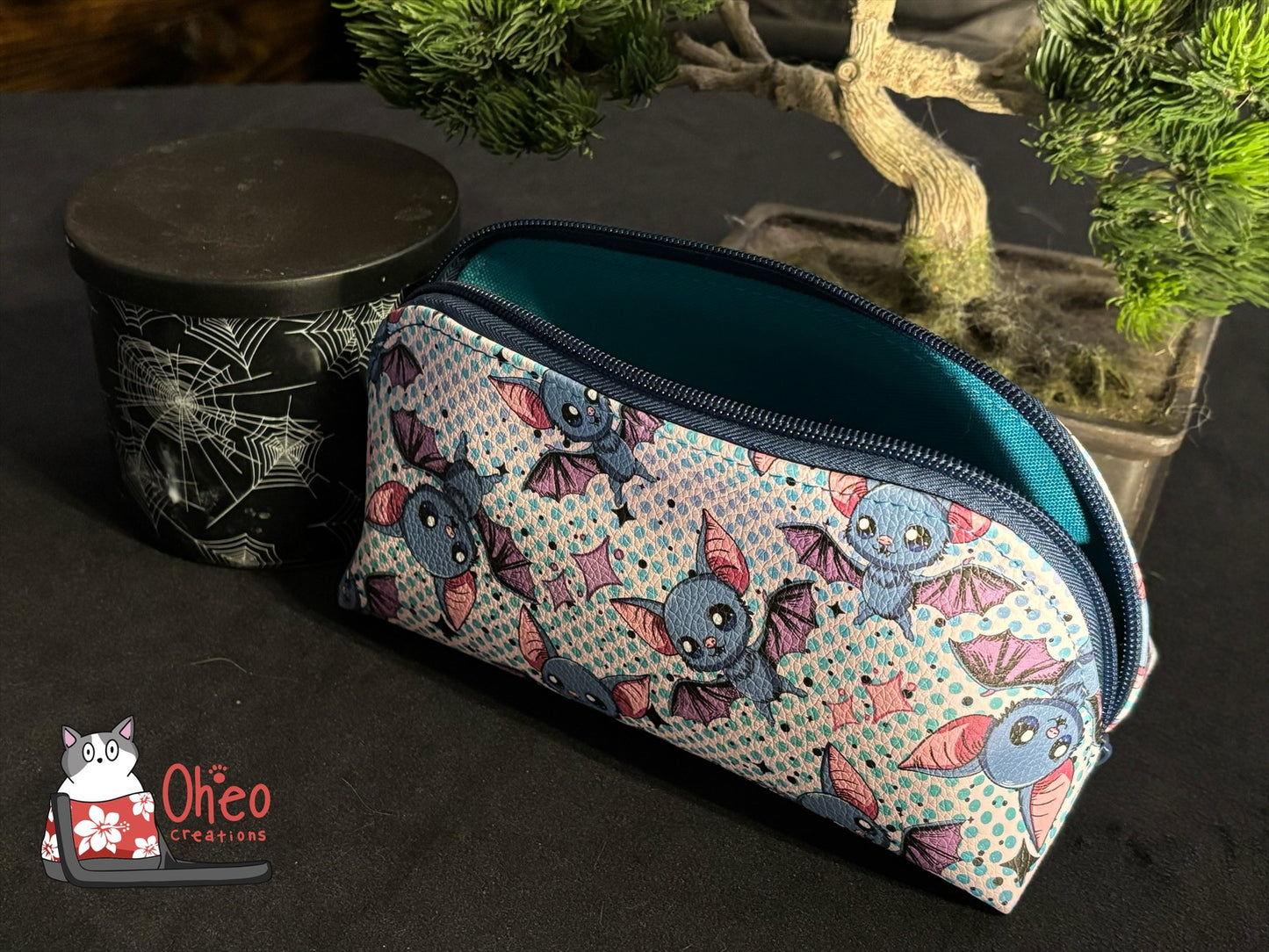 Logi Pouch