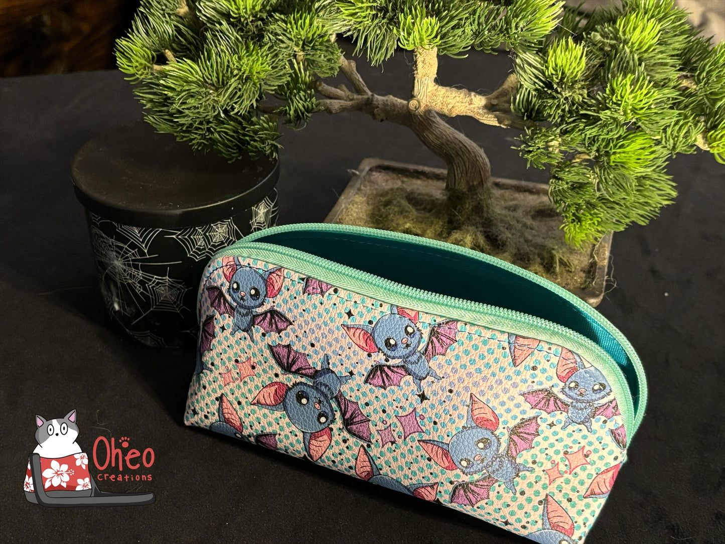Logi Pouch