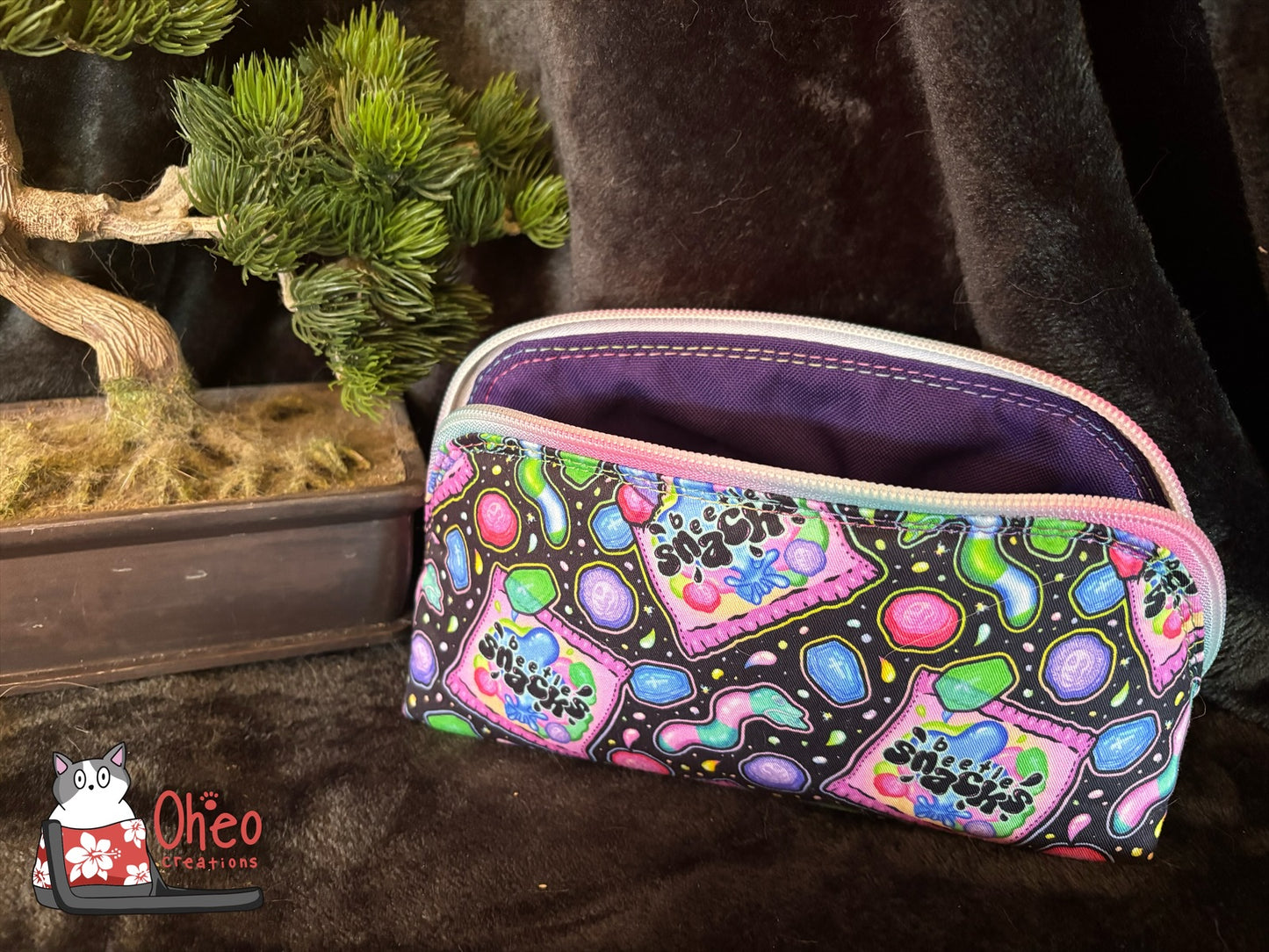 Logi Pouch
